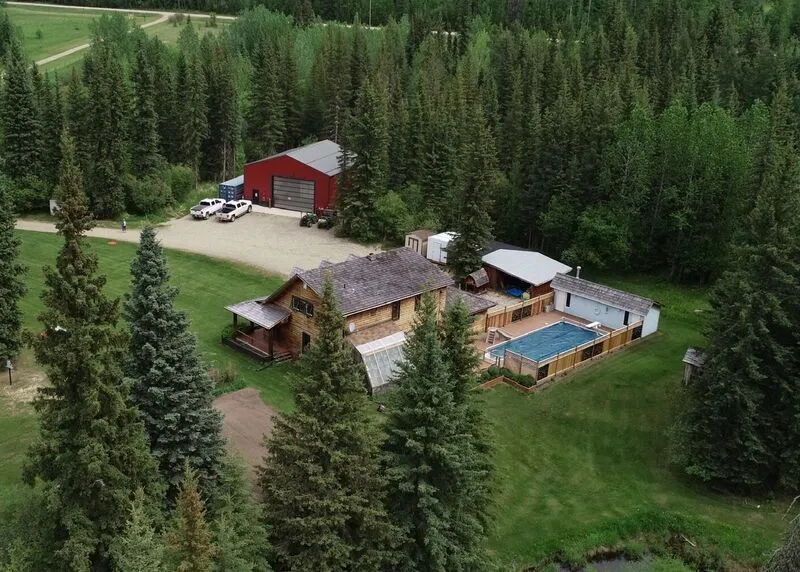 See Rural Properties for Sale from the Sky with this Drone Licensed Real Estate Agent, 