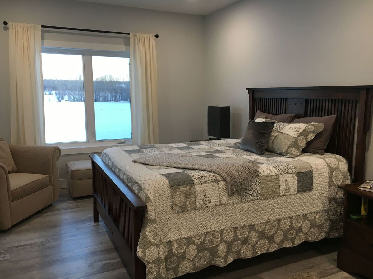 bedroom-bed-furniture-room