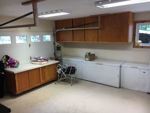 room-furniture-indoors-tradingfloor