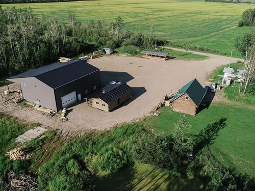 aerial-view-of-a-rural-property-in-dawson-creek-