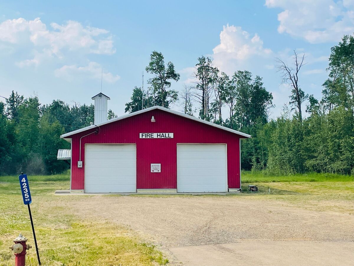 noperson-wood-architecture-family